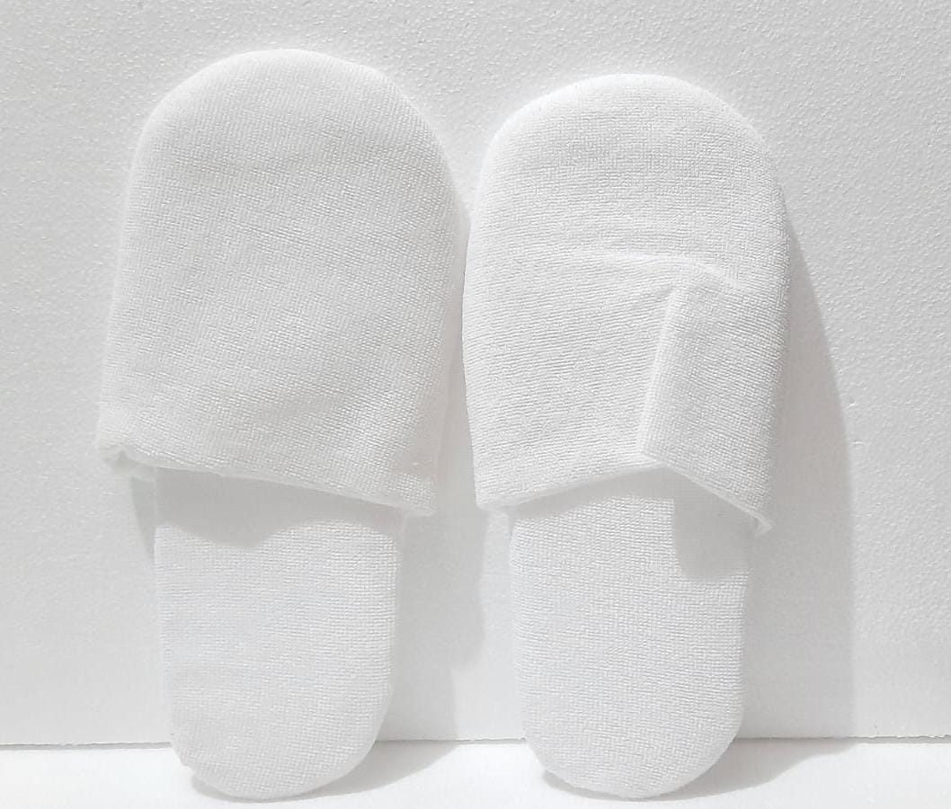 Hotel Disposable Slippers - Closed Toe